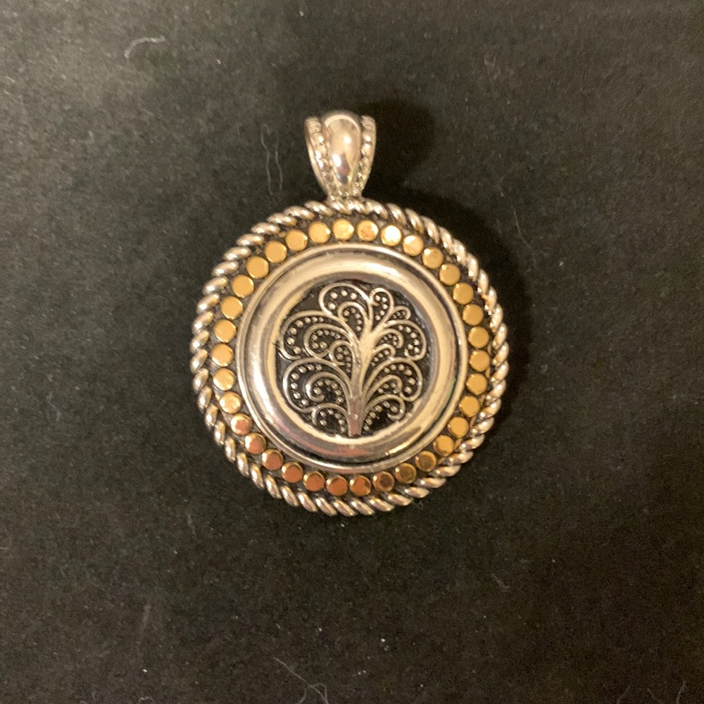 Pendant